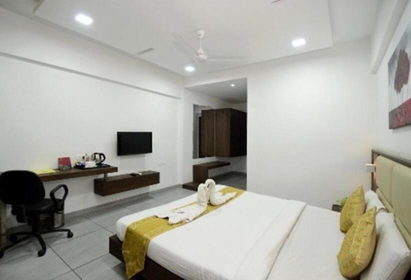Номер Superior, Crimson Park Shripriya