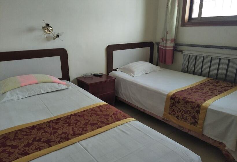 Номер Стандарт Трехместный, Qufu Shunxing Inn
