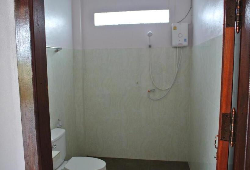 Номер Стандарт Трехместный, Mama Leurth Sunset Guesthouse