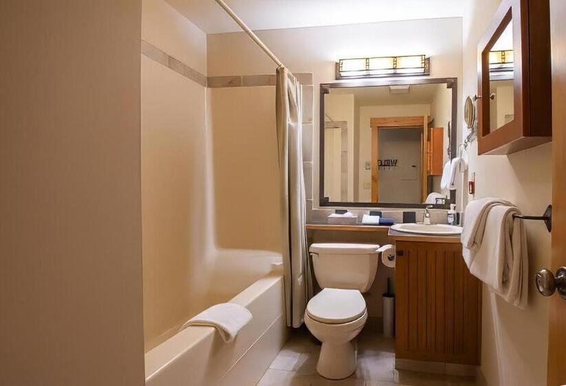 Студия Стандарт, Timberline Lodges By Fernie Lodging Co
