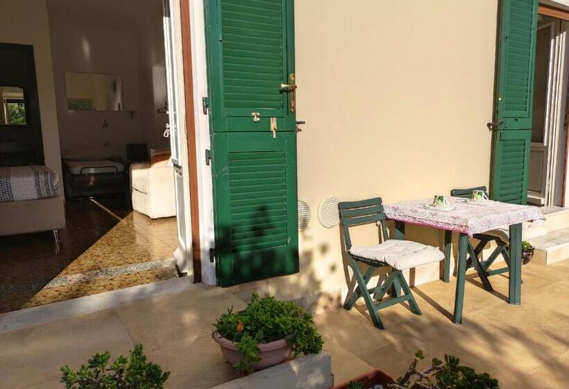 اتاق خانوادگی با چشم‌انداز باغ, Il Giardino Di Tatiana Rooms & Breakfast