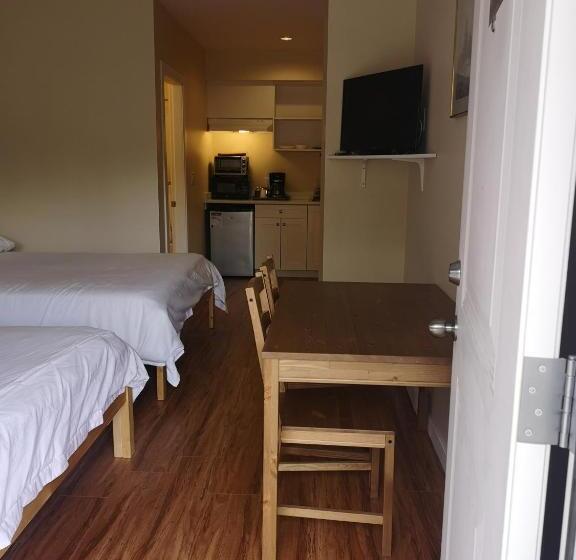 Номер Стандарт, Coquihalla Motel