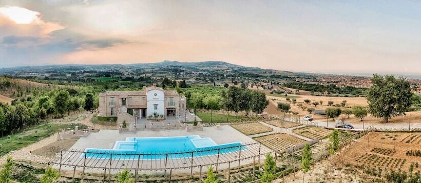 اتاق استاندارد با چشم‌انداز باغ, Villa Sant Angelo