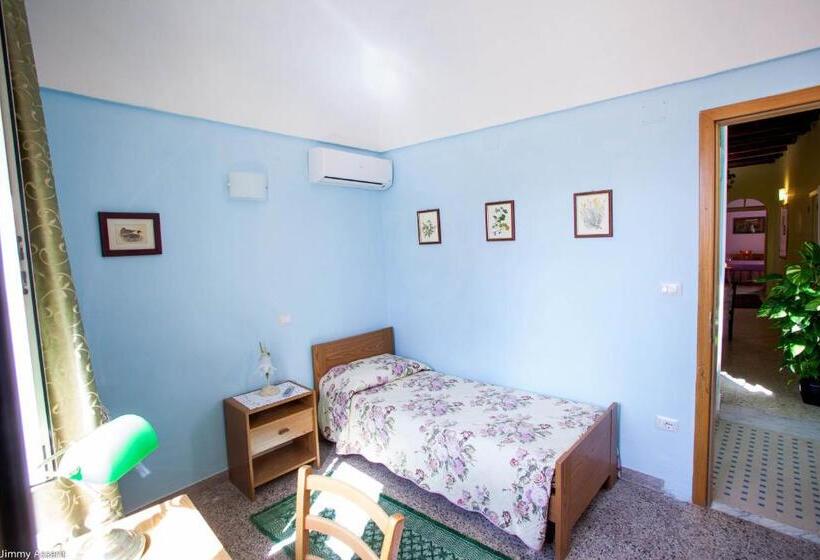 Standard room with outdoor bath, Sassari In