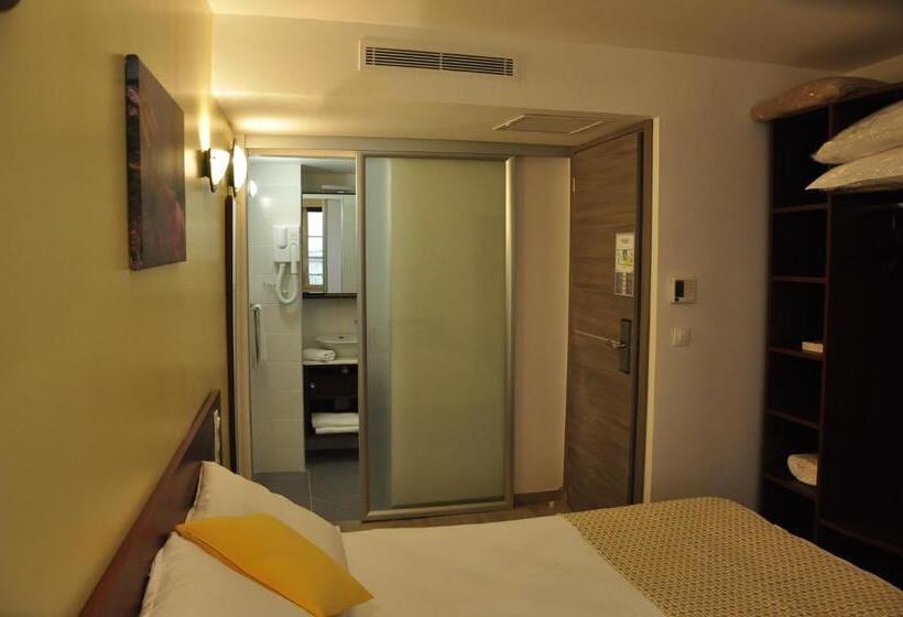 Standard Room, Massilia