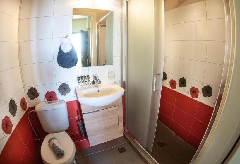 Quarto Familiar, Filoxenia