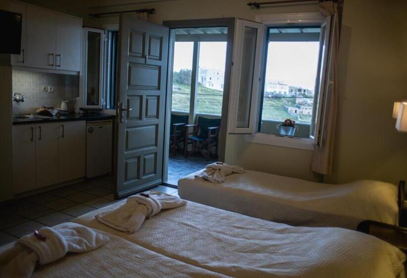 Triple Room Sea View, Filoxenia