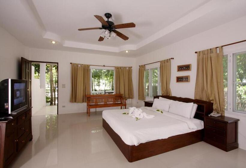 اتاق سوپریور با چشم‌انداز باغ, Racha Island Resort