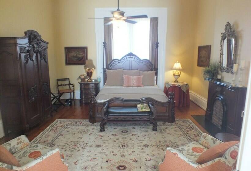 Люкс Повышенной Комфортности, The Pepin Mansion B&b On Mansion Row   10 Min To Start Of The Bourbon Trail