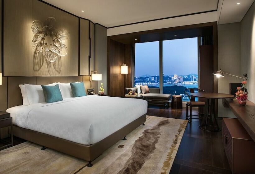 商务房间, Hualuxe Xiamen Haicang Habour View   An Ihg