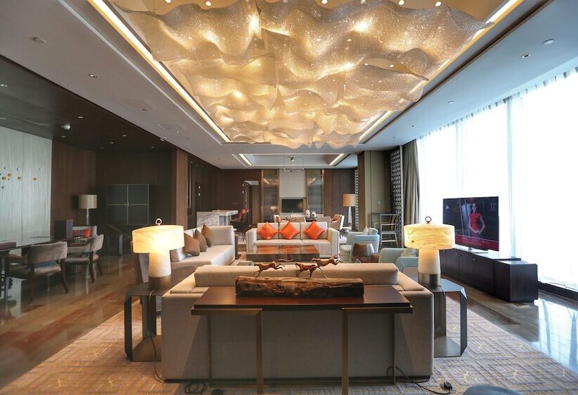 总统套房, Hualuxe Xiamen Haicang Habour View   An Ihg