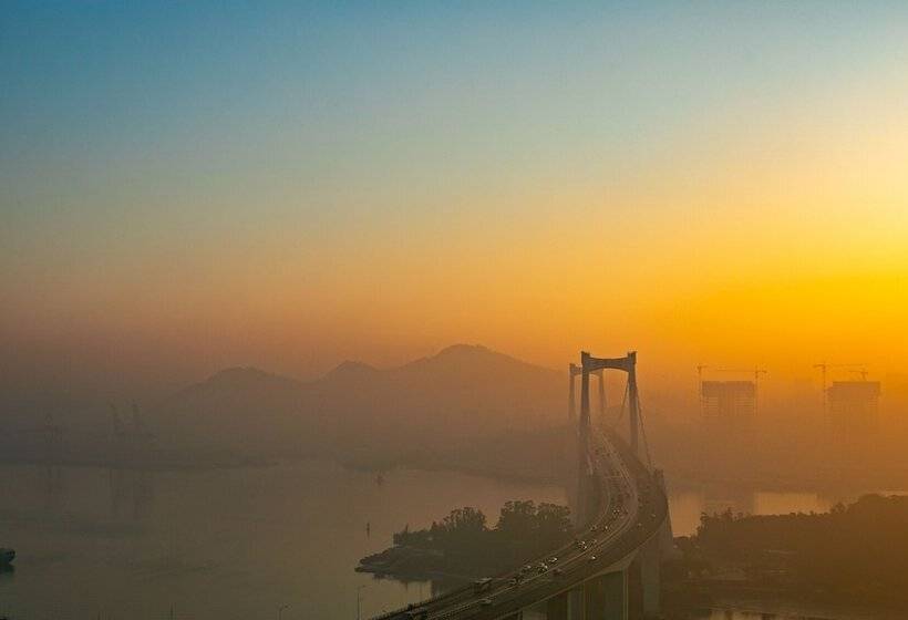高级客房, Hualuxe Xiamen Haicang Habour View   An Ihg