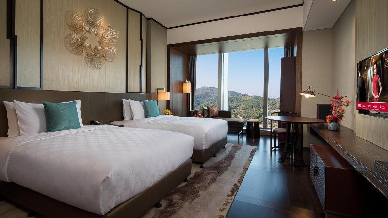 带大床的标准间, Hualuxe Xiamen Haicang Habour View   An Ihg