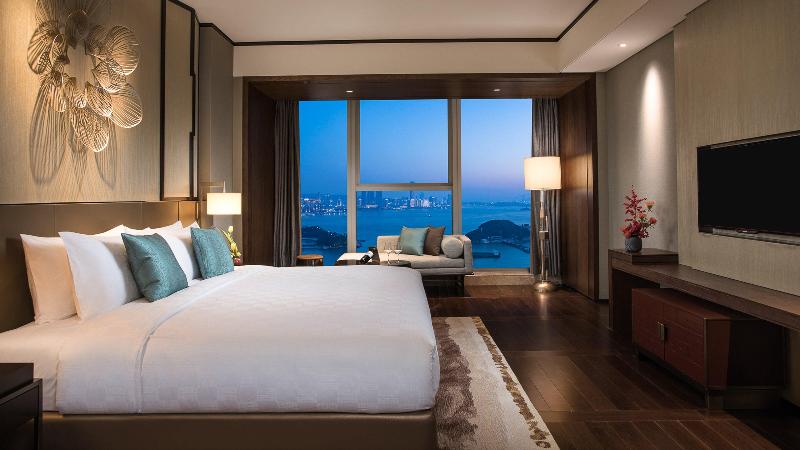 总统套房, Hualuxe Xiamen Haicang Habour View   An Ihg