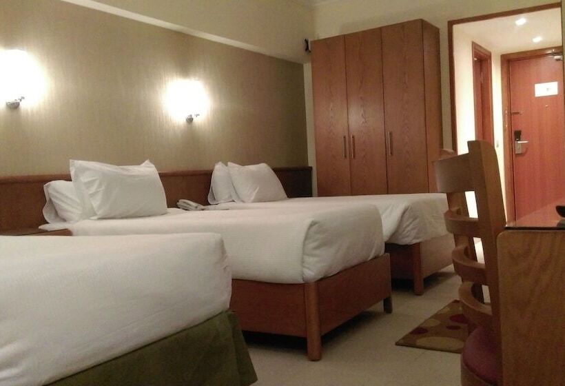 اتاق استاندارد سه نفره, The Grand Plaza Hotel Smouha