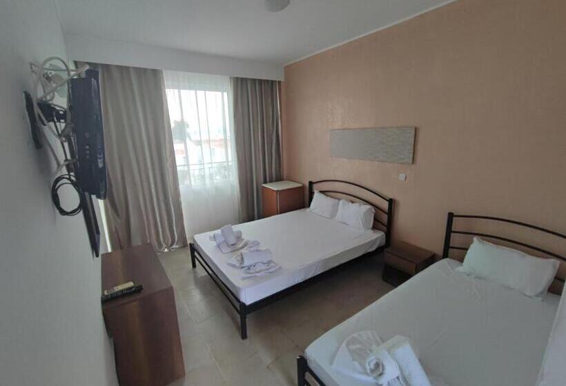 Номер Стандарт с Балконом, Golden Beach