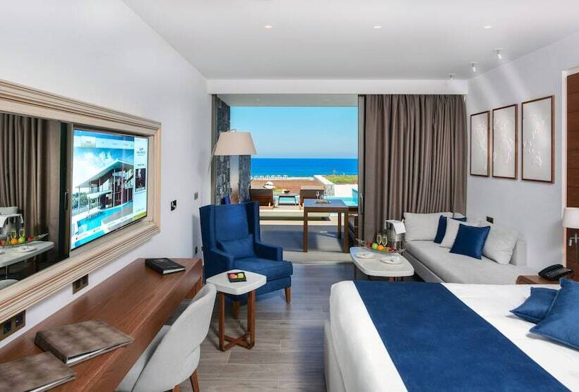 سوییت جونیور لوکس با چشم‌انداز دریا, Nana Princess Suites Villas & Spa