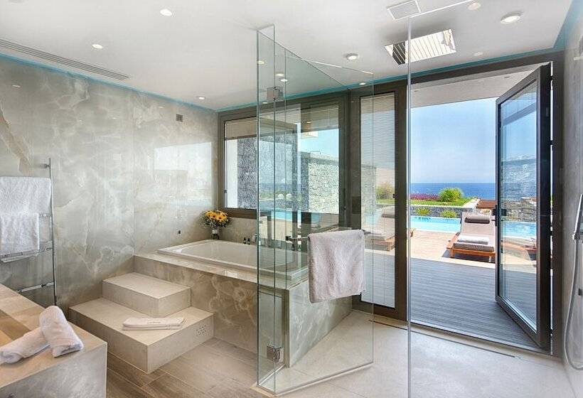سوئیت اجرایی با چشم‌انداز دریا, Nana Princess Suites Villas & Spa