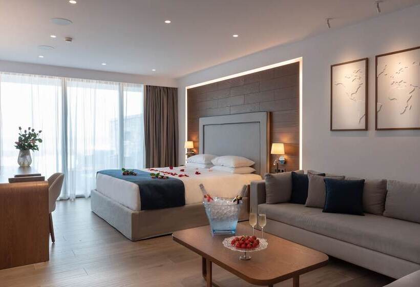 Suite m. Pool, Nana Princess Suites Villas & Spa