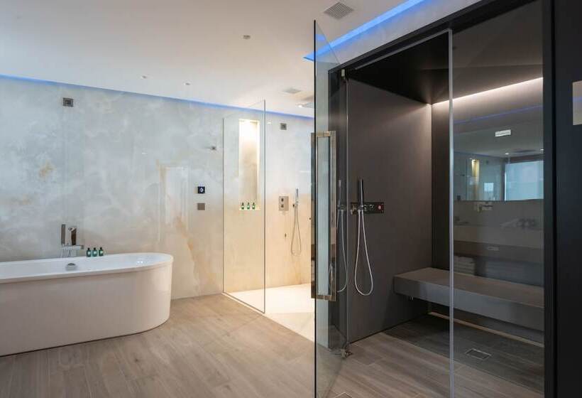 سوییت با چشم‌انداز دریا, Nana Princess Suites Villas & Spa