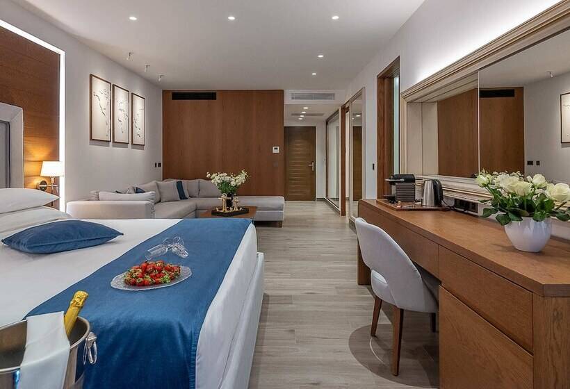 Suite m. Pool, Nana Princess Suites Villas & Spa