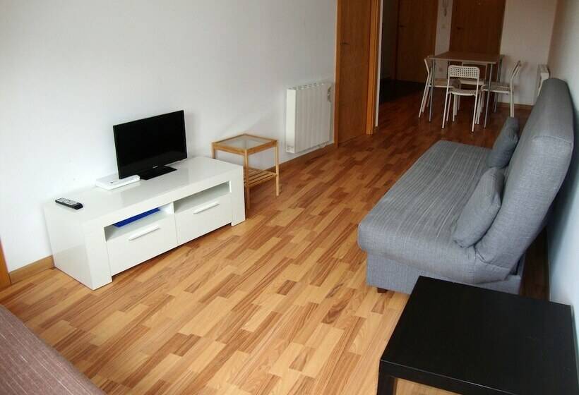 استودیوی استاندارد, Apartamentos La Solana 3000