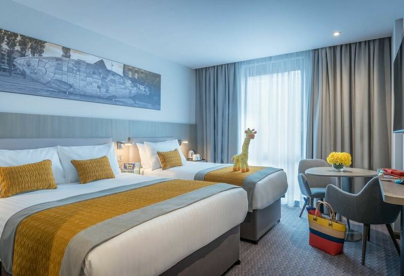 디럭스 룸, Maldron Hotel Kevin Street, Dublin City