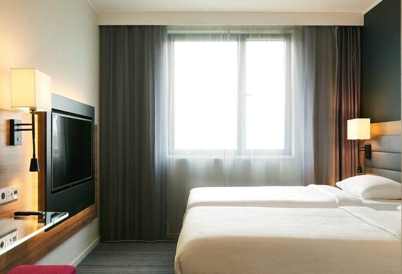 اتاق استاندارد, Moxy Milan Linate Airport