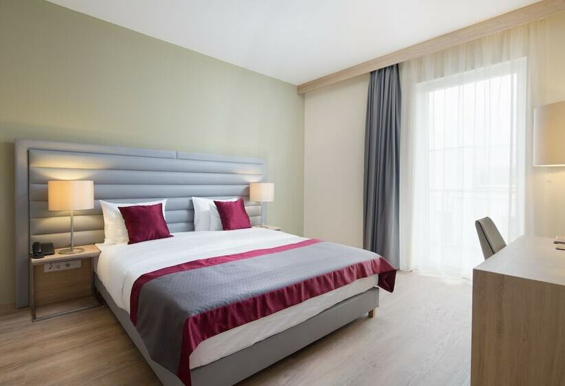 Suite, Akeah Verdi Budapest