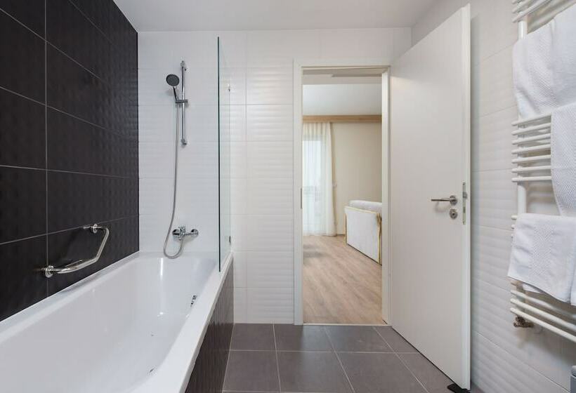 Habitació Superior Llit King, Akeah Verdi Budapest
