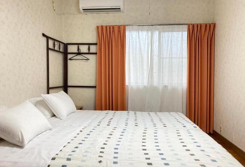 Номер Стандарт Совместная Ванная, Guesthouse Namaste