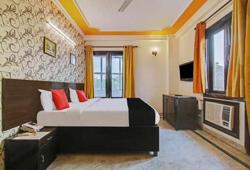 Трехместный Номер Классика, Super Capital O Tipsyy Near Aravali Biodiversity Park