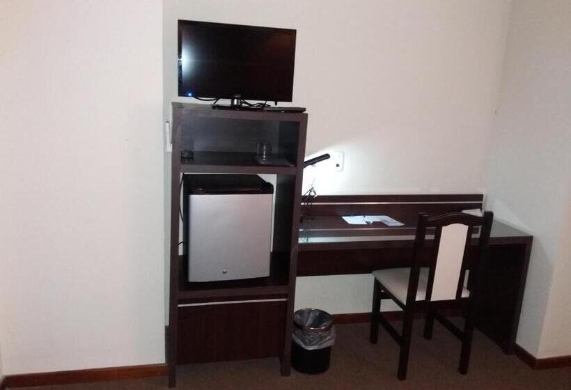 Номер Стандарт, Cuatro Plazas