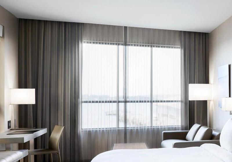 스탠다드 룸 킹사이즈 침대, Ac Hotel By Marriott Portland Downtown/waterfront, Me