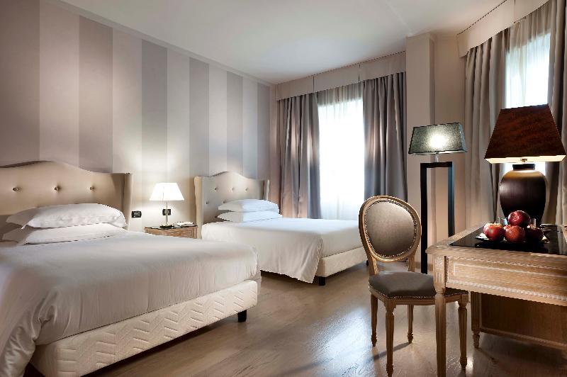 스위트, Comfort Suites Florence  Cincinnati South