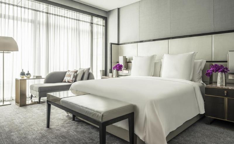 Номер Премиум, Four Seasons Hotel Kuala Lumpur