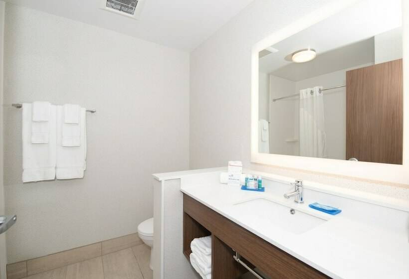 Люкс, Holiday Inn Express & Suites Lehi   Thanksgiving Point, An Ihg