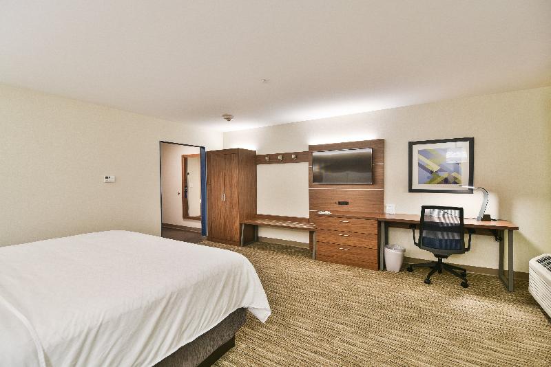 Стандартный Номер Кровать Кинг, Holiday Inn Express & Suites Lehi   Thanksgiving Point, An Ihg