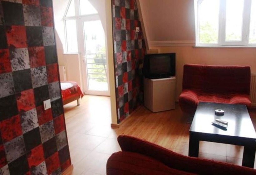 Family Suite, Irise