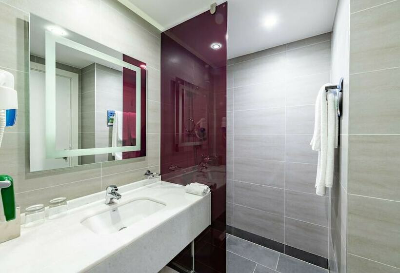 Номер Стандарт, Park Inn By Radisson Jubail Industrial City