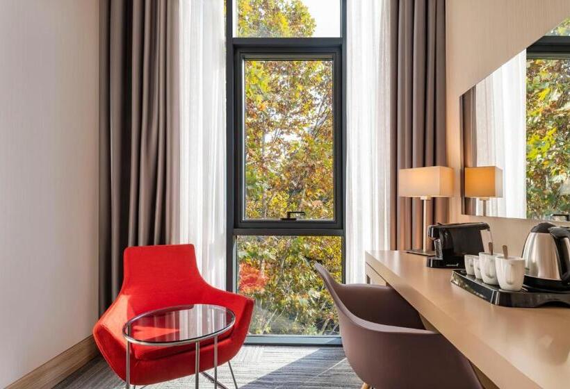 اتاق سوپریور, Tbilisi Saburtalo Hotel By Mercure