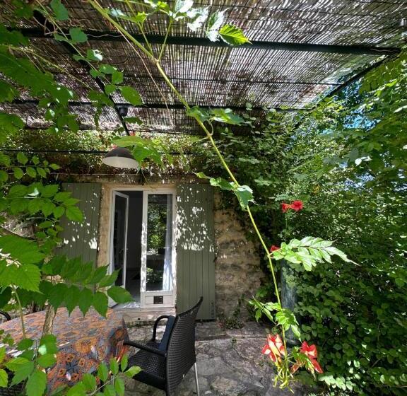 Номер Стандарт с Террасой, Le Moulin D Antelon