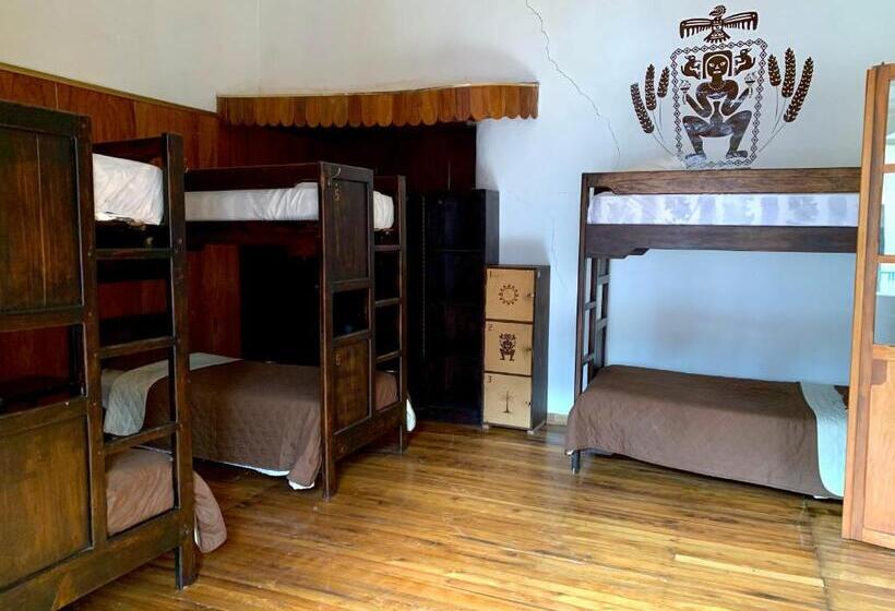 공동 객실, Hostal Yakumama