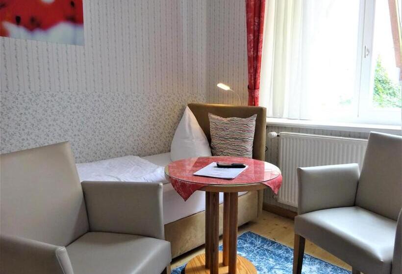 Номер Basic, Pension Zur Fährbrücke