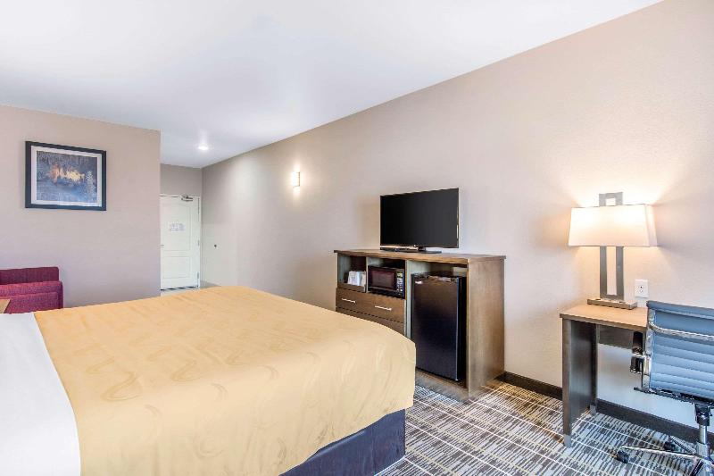 Люкс Кровать Кинг, Quality Inn & Suites Carlsbad Caverns Area