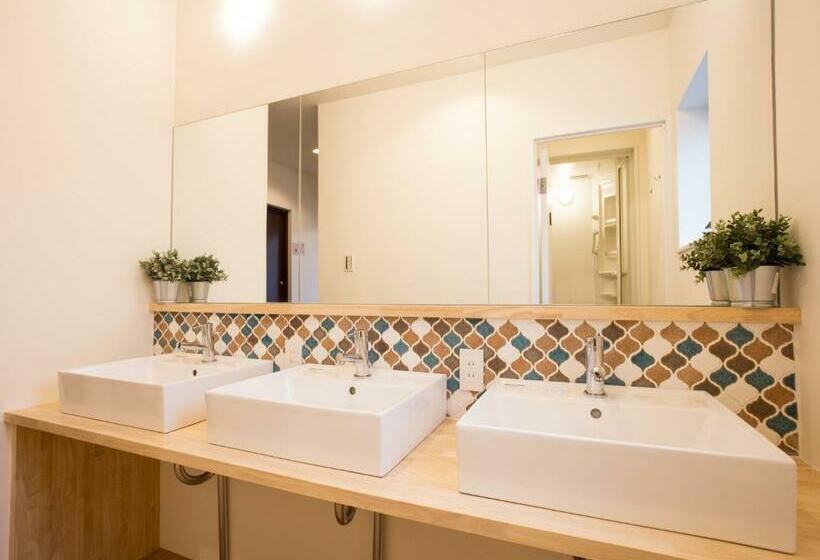 Quarto Estandar, Mulan Hostel
