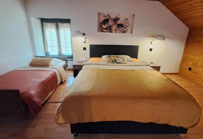 Трехместный Номер Классика, Hôtel La Fontaine