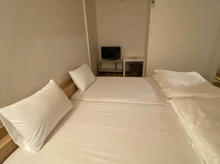غرفة قياسية, Coins Hostel Tenjin