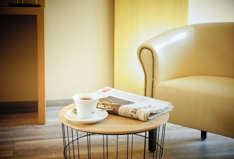 اتاق لوکس یک تخته, Athen Kelsterbach Frankfurt Airport