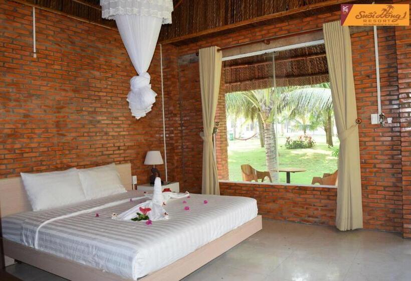 اتاق لوکس با چشم‌انداز دریا, Suoi Hong Resort